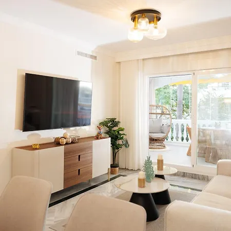 Banus - Banus, Dama De Noche, Brand New, 2bed 2bath, Bright Glazed Terrace, 3 Pools, Beautiful Complex *
