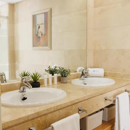 Banus - Banus, Dama De Noche, Brand New, 2bed 2bath, Bright Glazed Terrace, 3 Pools, Beautiful Complex * 마르베야