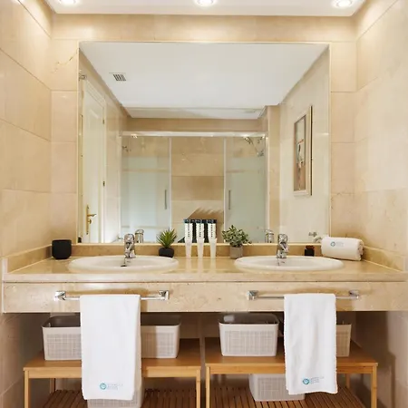 Banus - Banus, Dama De Noche, Brand New, 2bed 2bath, Bright Glazed Terrace, 3 Pools, Beautiful Complex *