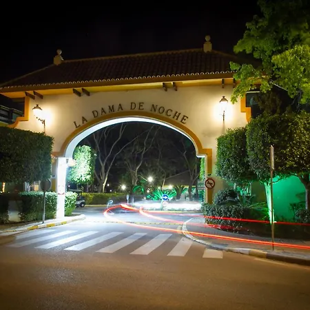 Banus - Banus, Dama De Noche, Brand New, 2bed 2bath, Bright Glazed Terrace, 3 Pools, Beautiful Complex 아파트 마르베야