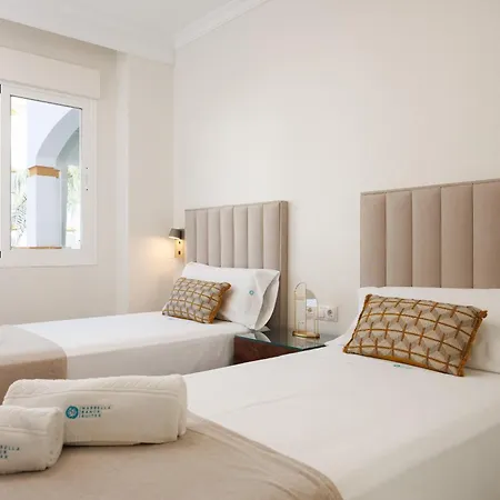 Banus - Banus, Dama De Noche, Brand New, 2bed 2bath, Bright Glazed Terrace, 3 Pools, Beautiful Complex 마르베야